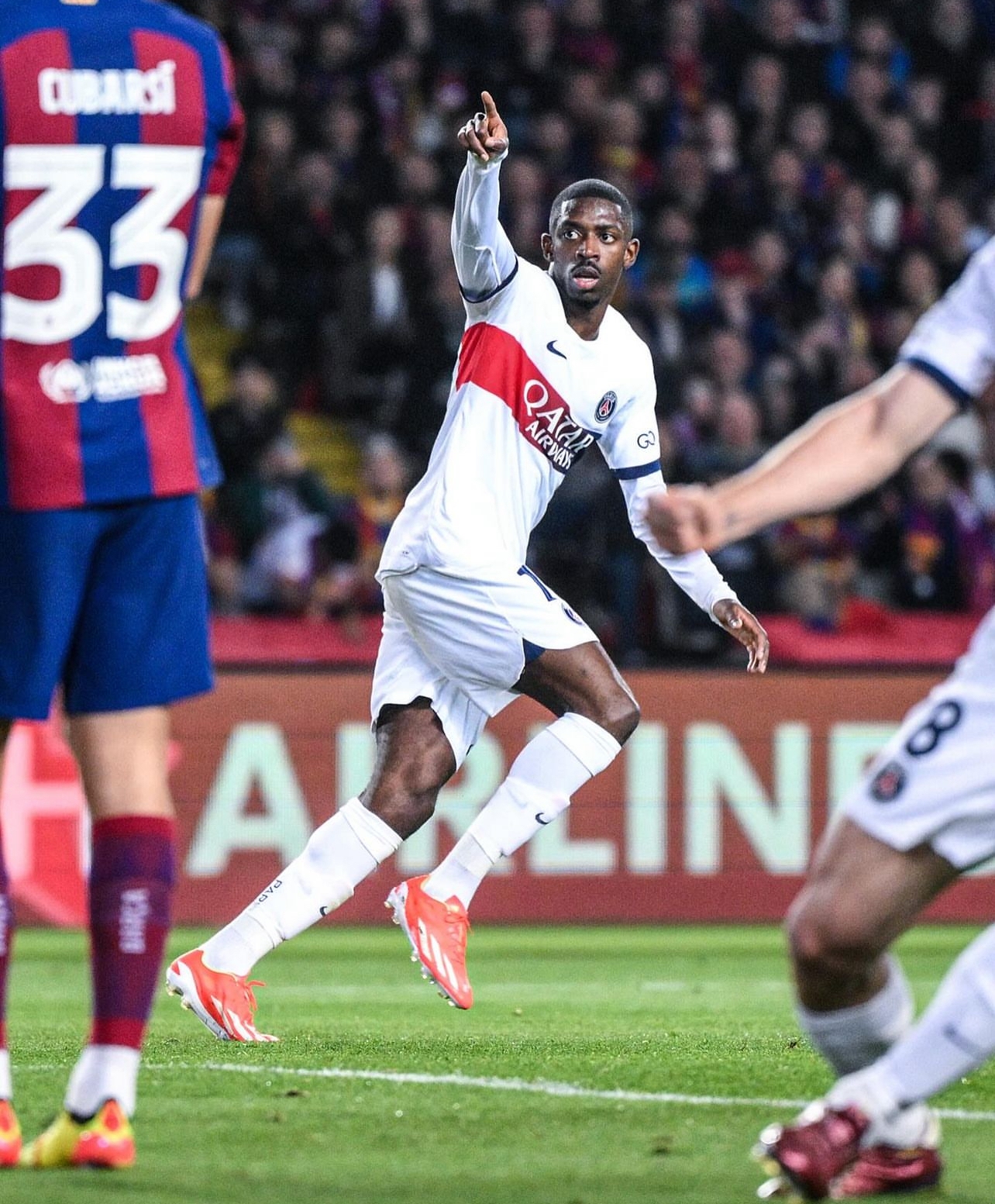 app官网-切尔西主场大捷，球员赛后激动庆祝胜利，中国状态情况.-app官网