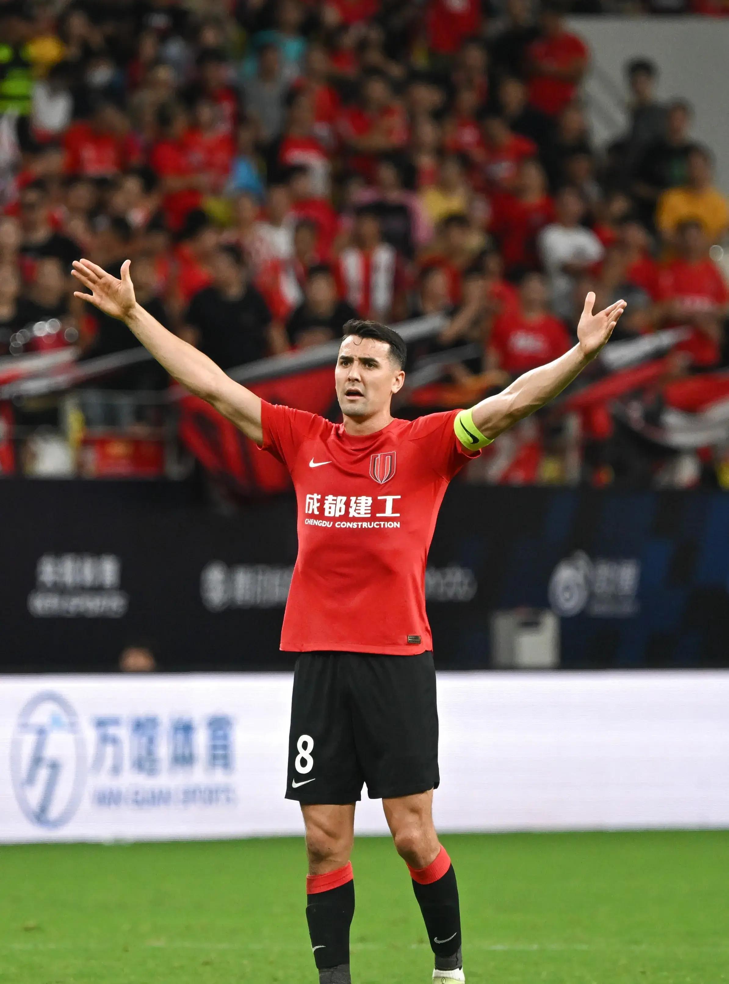 西甲赛前走向成谜;上海海港复出首秀;目标明确;轮换策略成焦点 西甲赛前走向成谜;上海海港复出首秀;目标明确;轮换策略成焦点